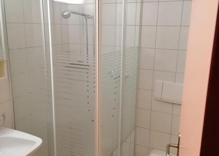 스위스 슈틸르 2*