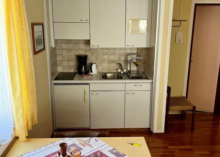 스위스 슈틸르 2*