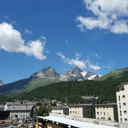 斯提勒酒店 2* 圣莫里茨